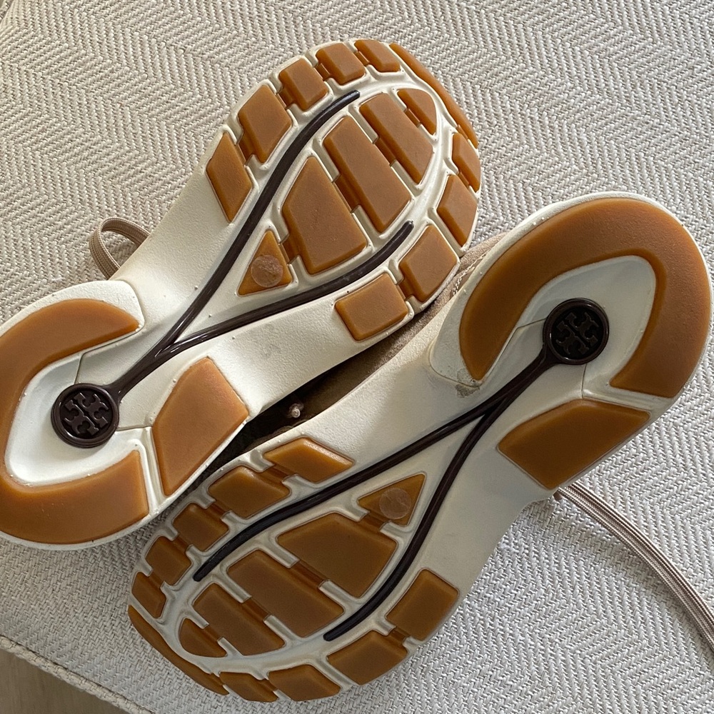 Tory Burch Taupe Suede Logo-Trim Platform Sneakers - Picture 6 of 8
